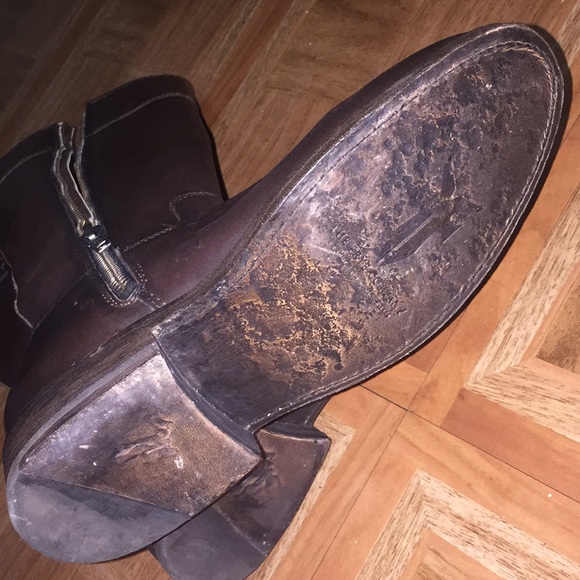 Never worn Frye leather boots - Picture 6 of 6